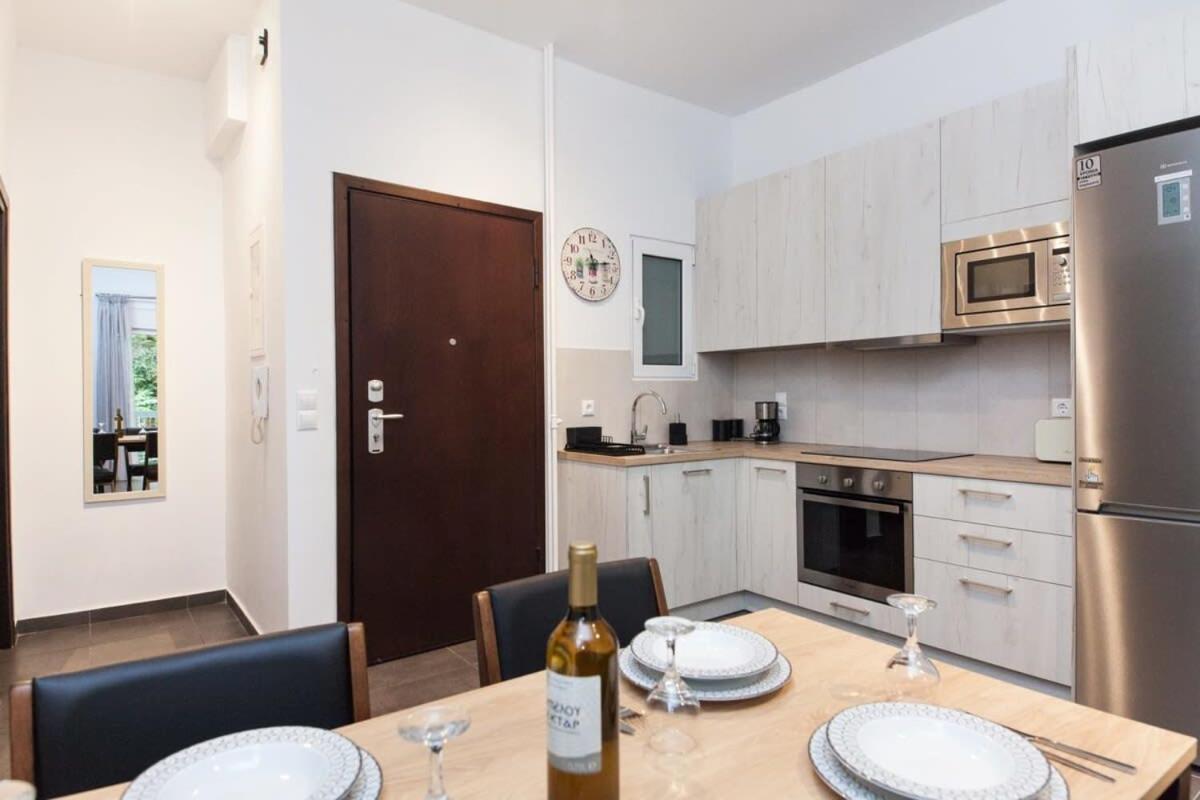 Elegant Urban Escape 1 Bd Apt In Kolonaki Apartamento Atenas Exterior foto