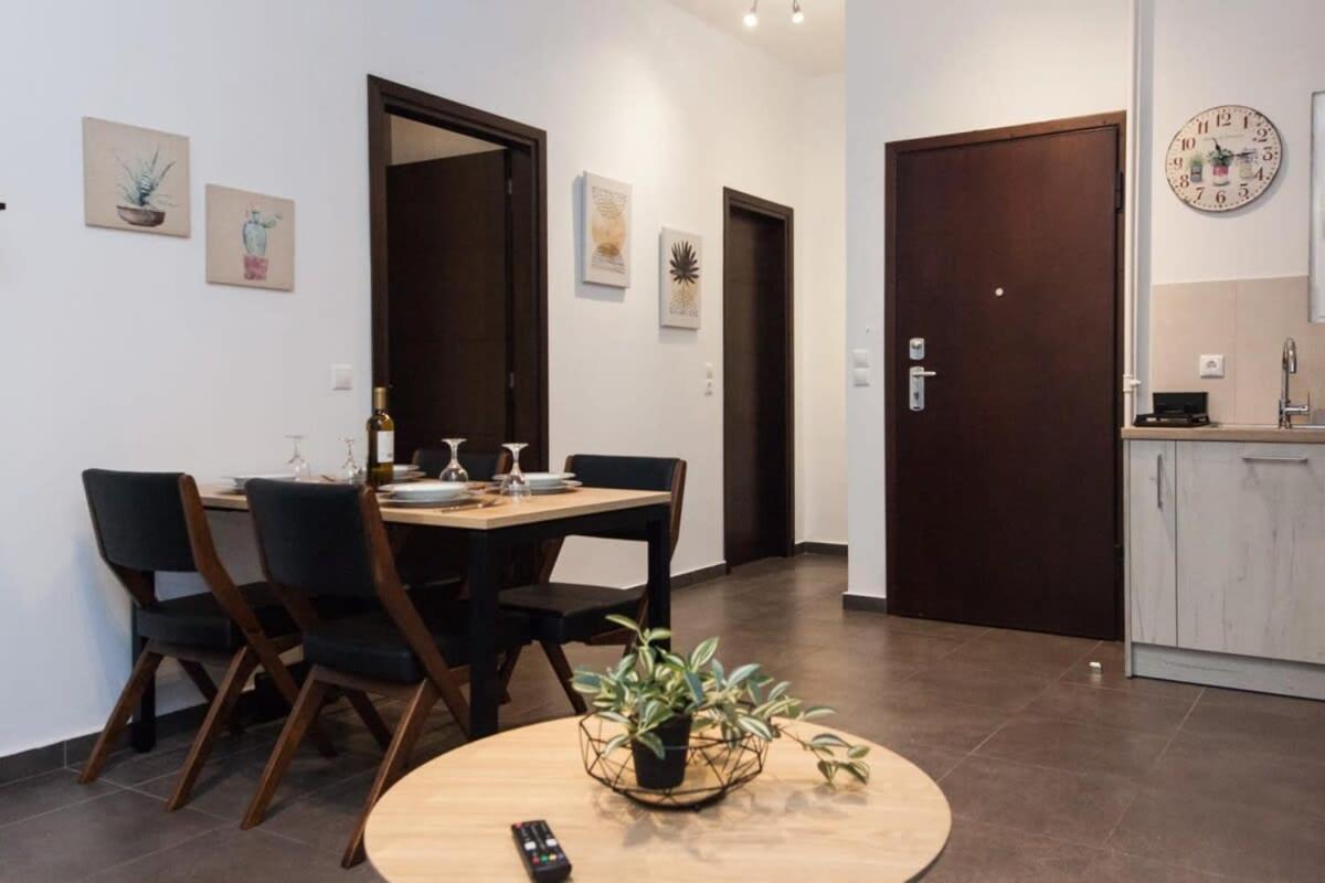 Elegant Urban Escape 1 Bd Apt In Kolonaki Apartamento Atenas Exterior foto